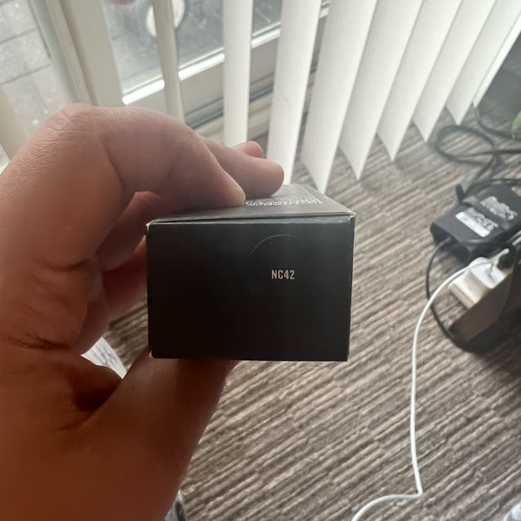 Studio Sculpt SPF 15 Foundation in NC42 - Picture 4 of 5